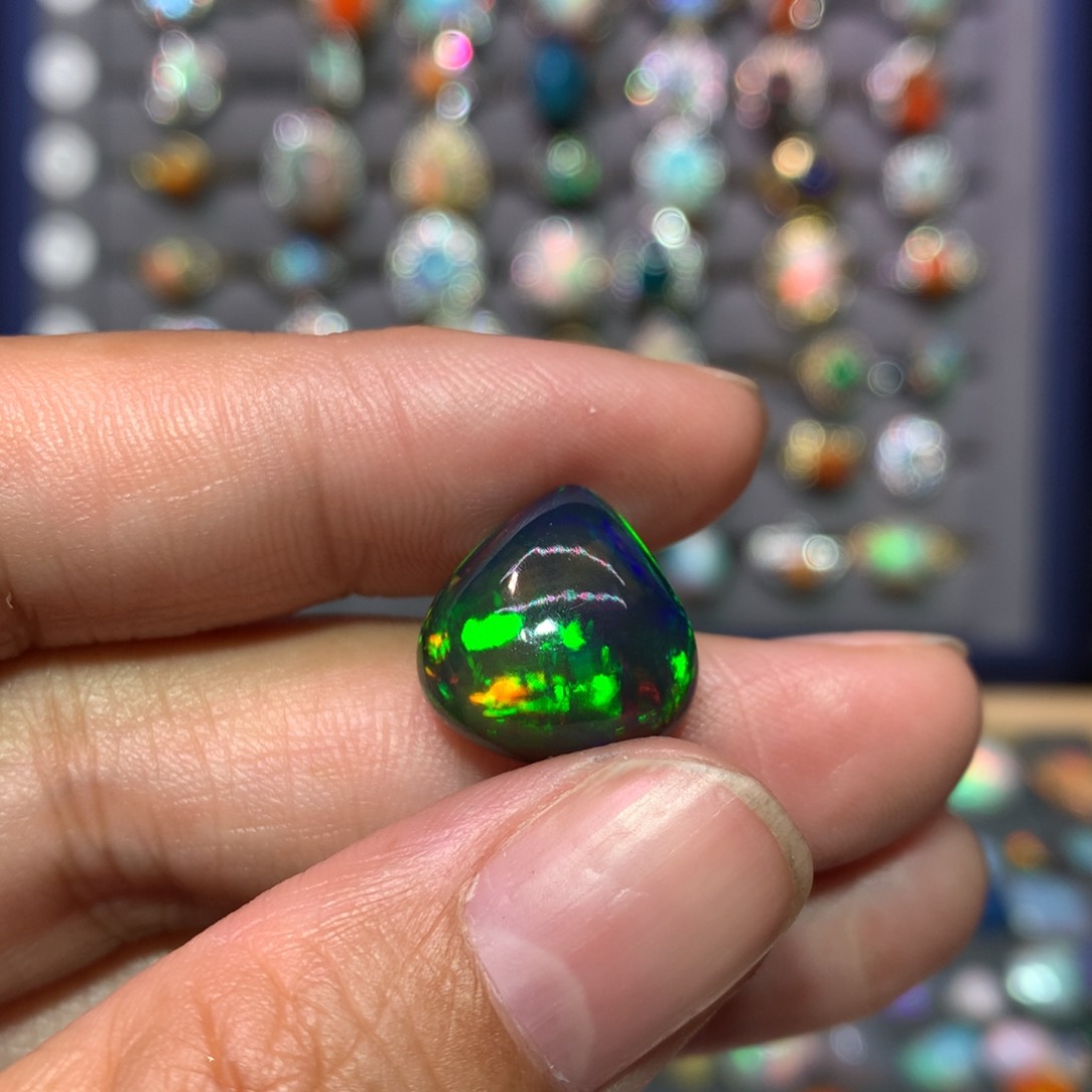 欧泊裸石定制不退不换18K金镶嵌贪****间