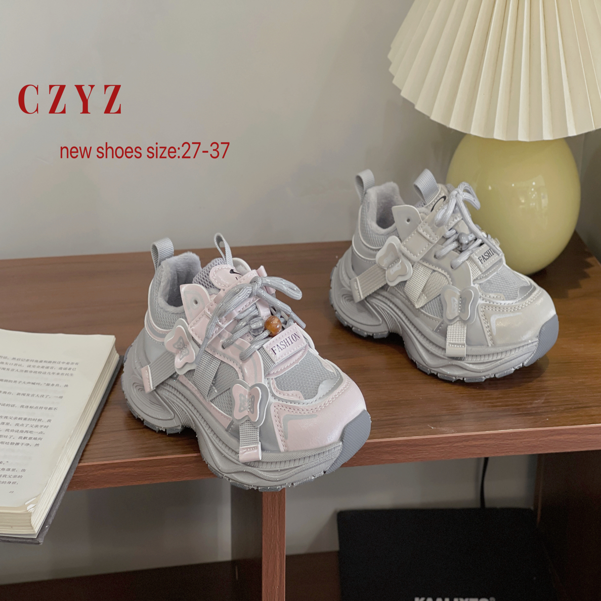 2025冬季新款加绒保暖防水皮面女童公主风时尚老爹运动鞋 97990