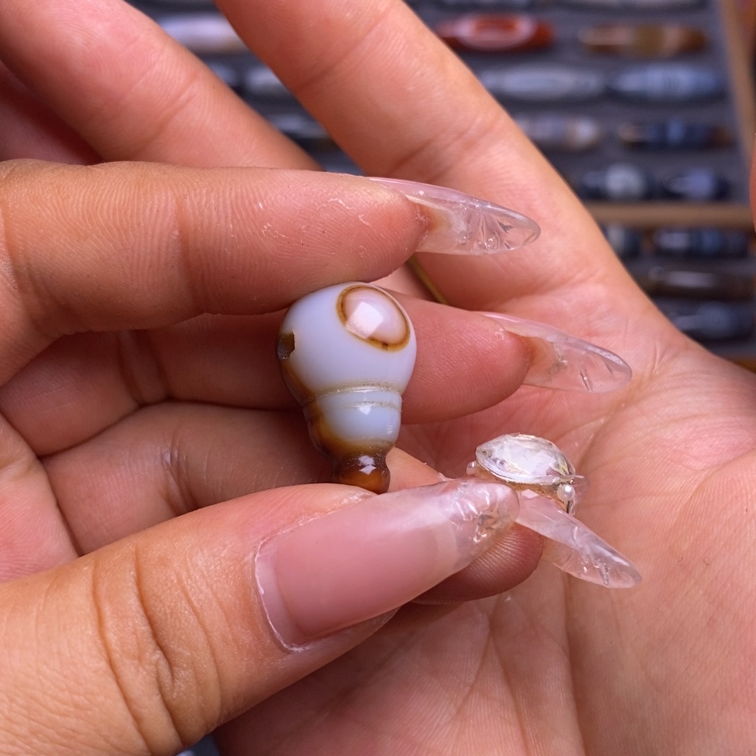 玛瑙/玉髓珠宝半成品未镶嵌丶****?