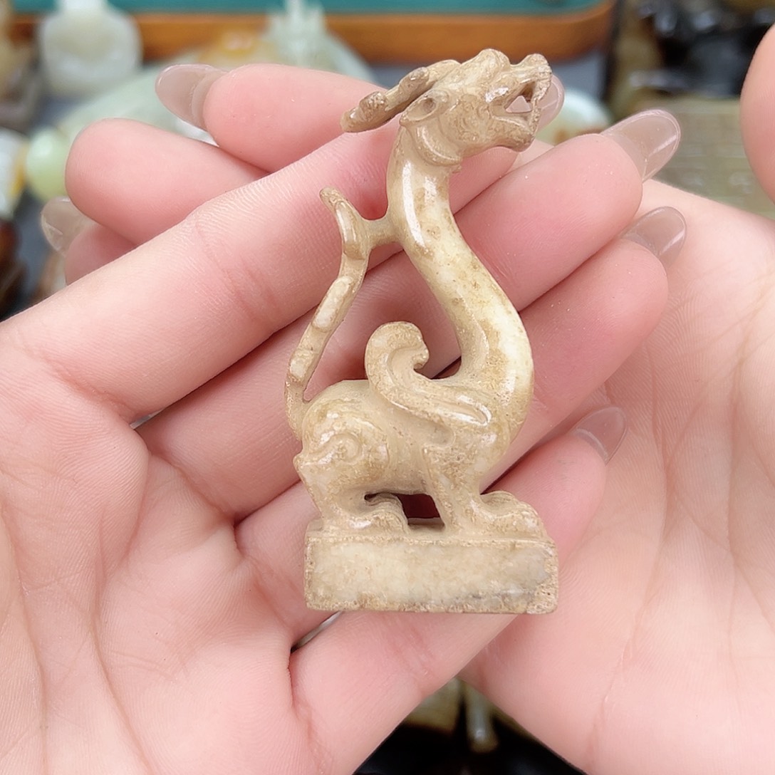 和田玉颈饰未镶嵌六**顺