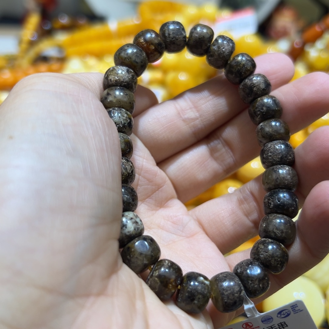 琥珀珠宝奇石未镶嵌