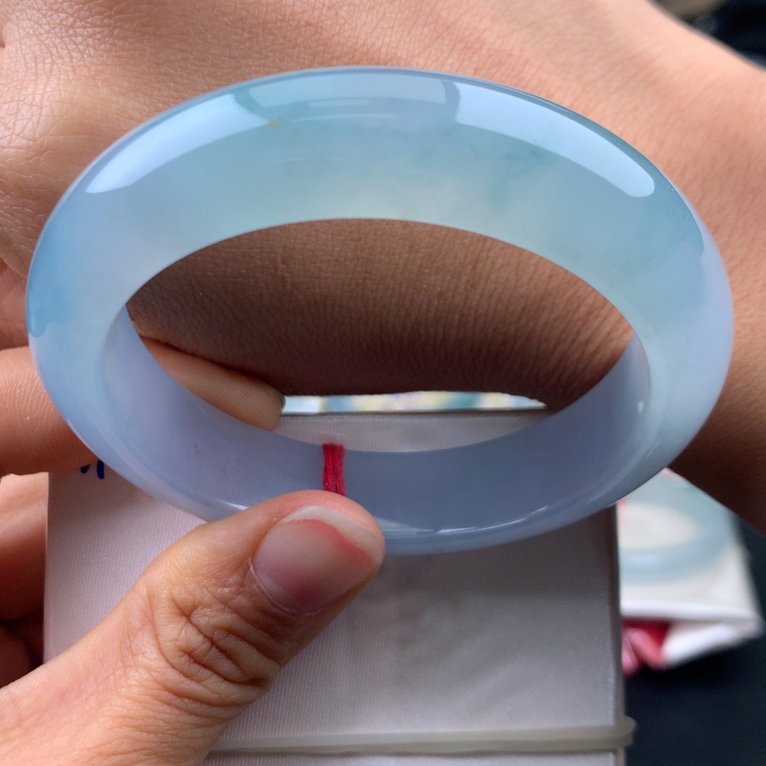 翡翠未镶嵌手镯冰蓝紫0毛孔