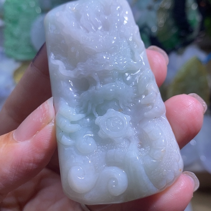 【闪购商品】翡翠挂件未镶嵌龙牌