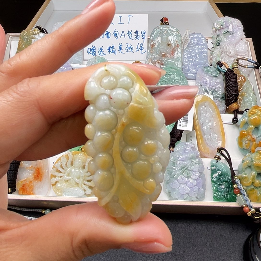 翡翠吊坠(不含链)未镶嵌
