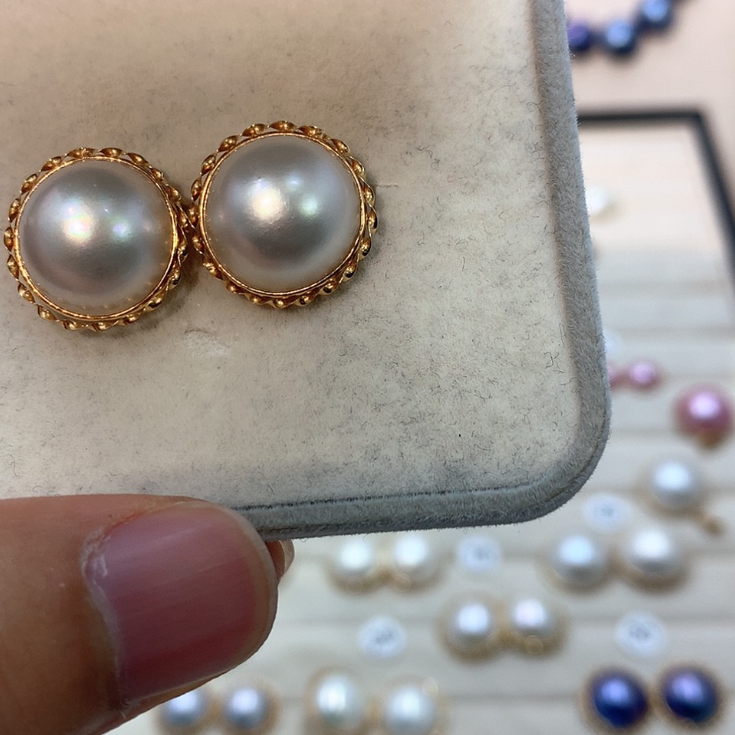 【闪购商品】耳饰拼合珍珠（马贝珠）18K金镶嵌