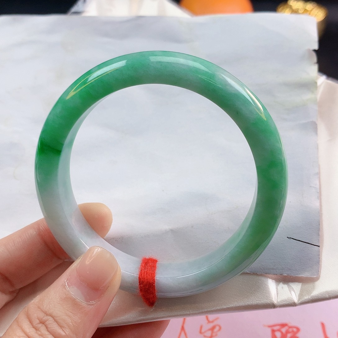 翡翠手镯未镶嵌57圈2145