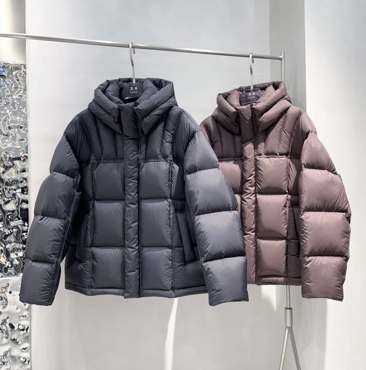 冬季极寒系列高充绒量加厚泡芙保暖可拆帽情侣羽绒服