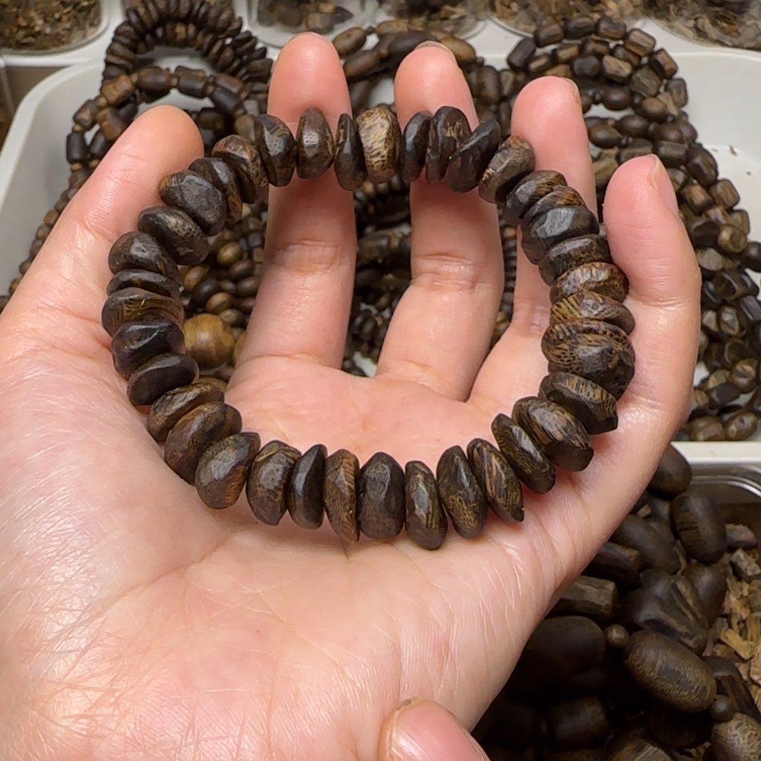 阿***鹏沉香手串单圈树丁高油15.3克