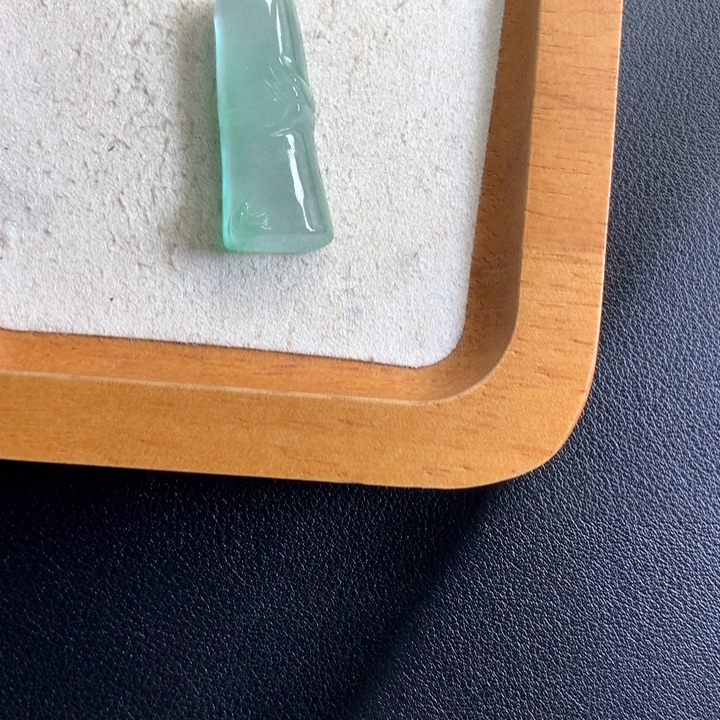 富***余爆款冰绿精品竹节吊坠