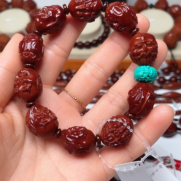 橄榄核手串笑**开十八罗汉
