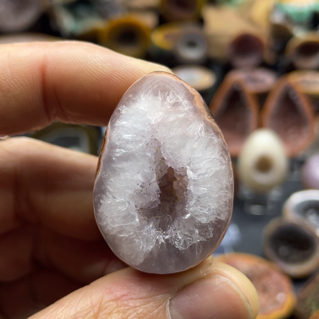 水晶大型摆件未镶嵌