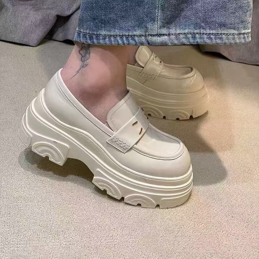 C4373 米白色  时尚厚底圆头深口女士乐福鞋 