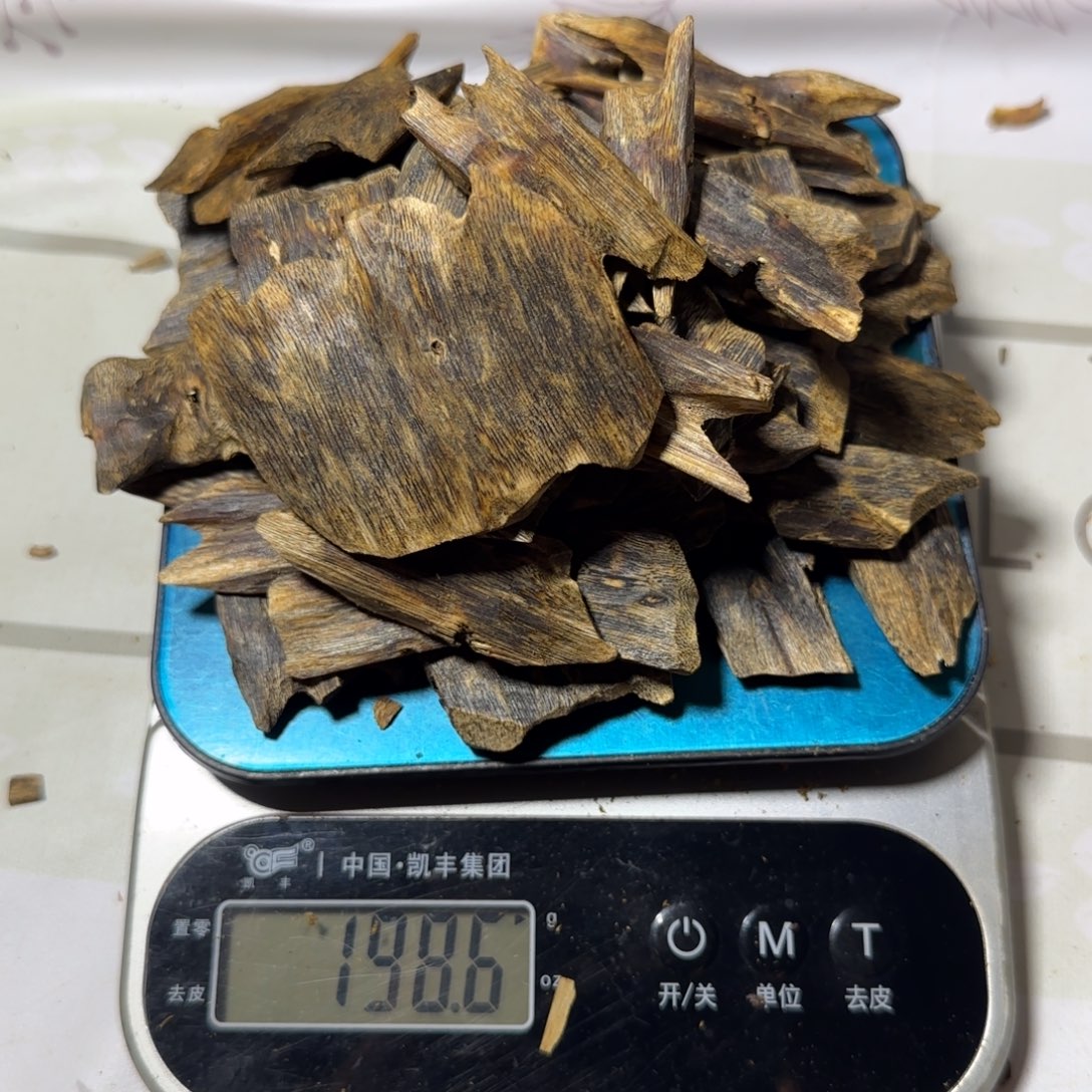 C***y沉香沉香碎屑陆河块料198克