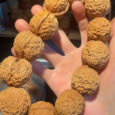 文玩核桃手串旺仔12粒带彩34