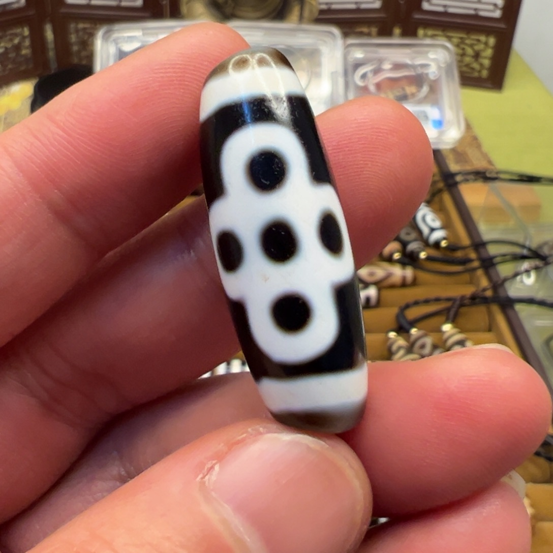 黑***哥玛瑙/玉髓未镶嵌颈饰