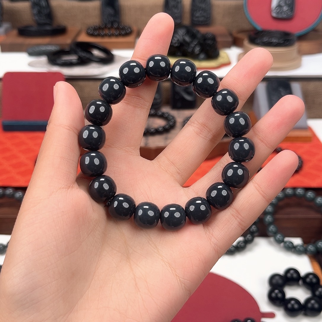 据***的和田玉未镶嵌手串卡12，精工老型珠，90墨