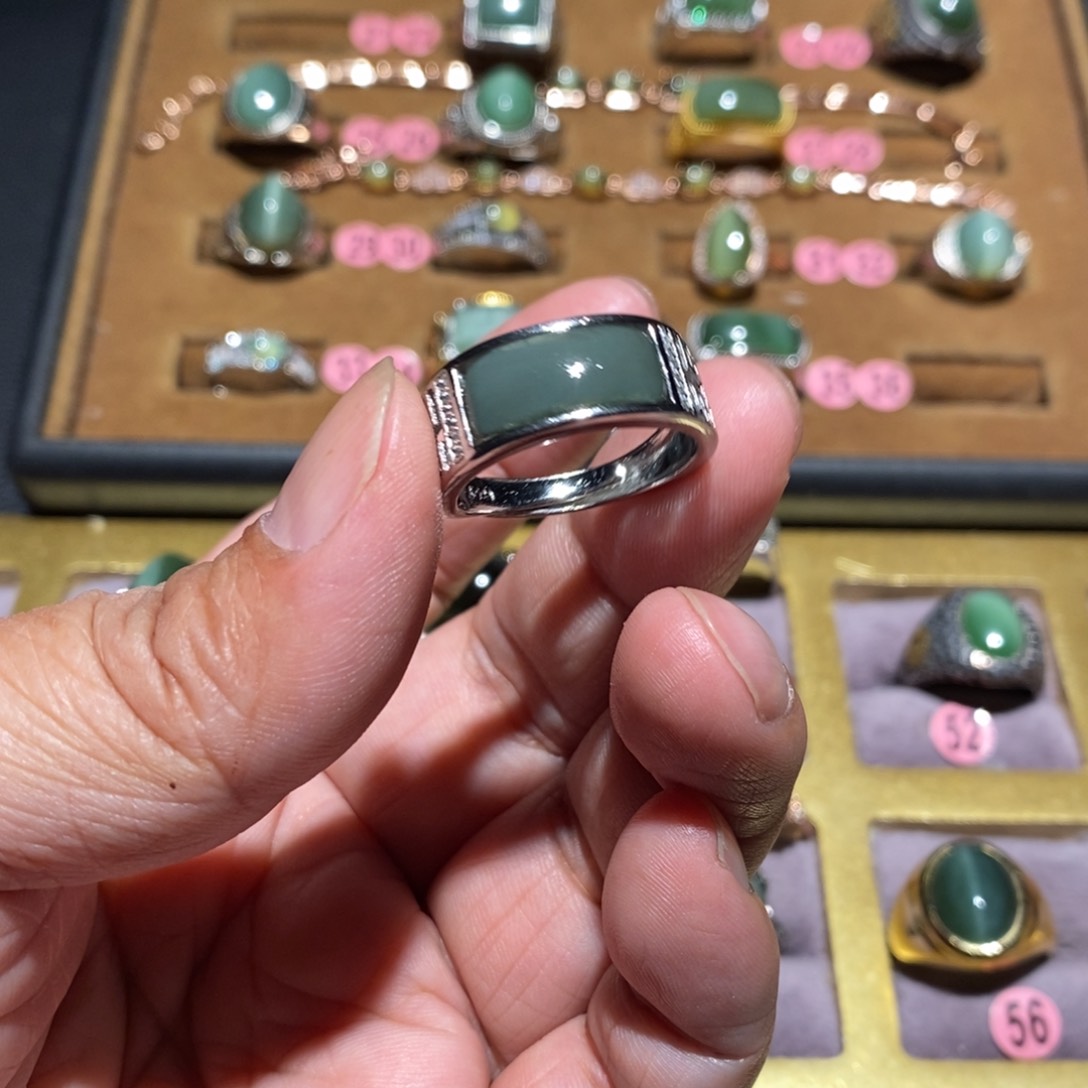 和田玉（碧玉）戒指未镶嵌