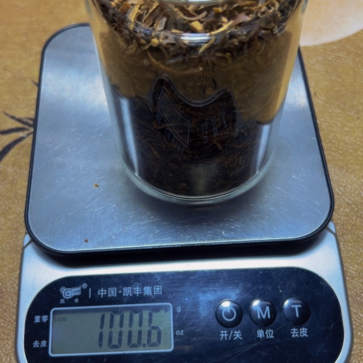 李***晖沉香碎屑沉香红油乌身老料切丝100g