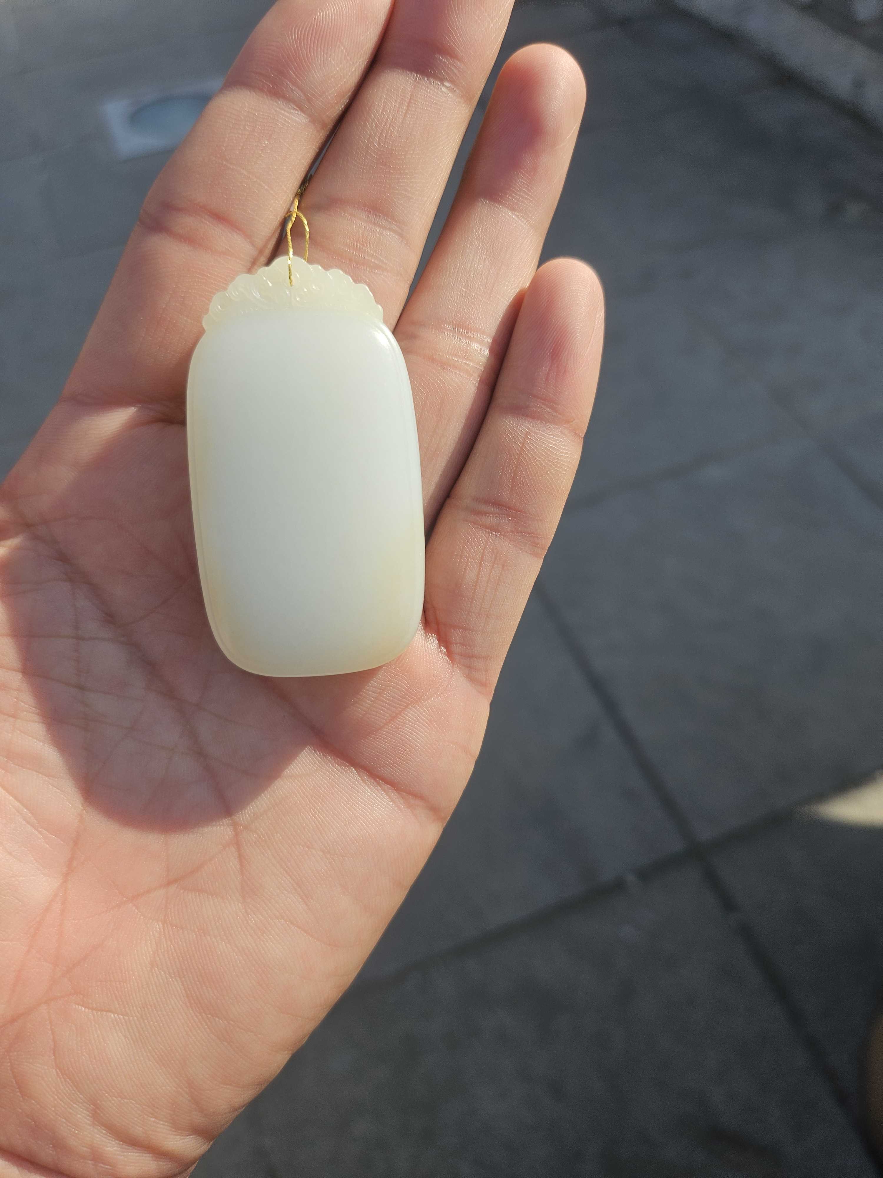 和田玉吊坠高端奢华款