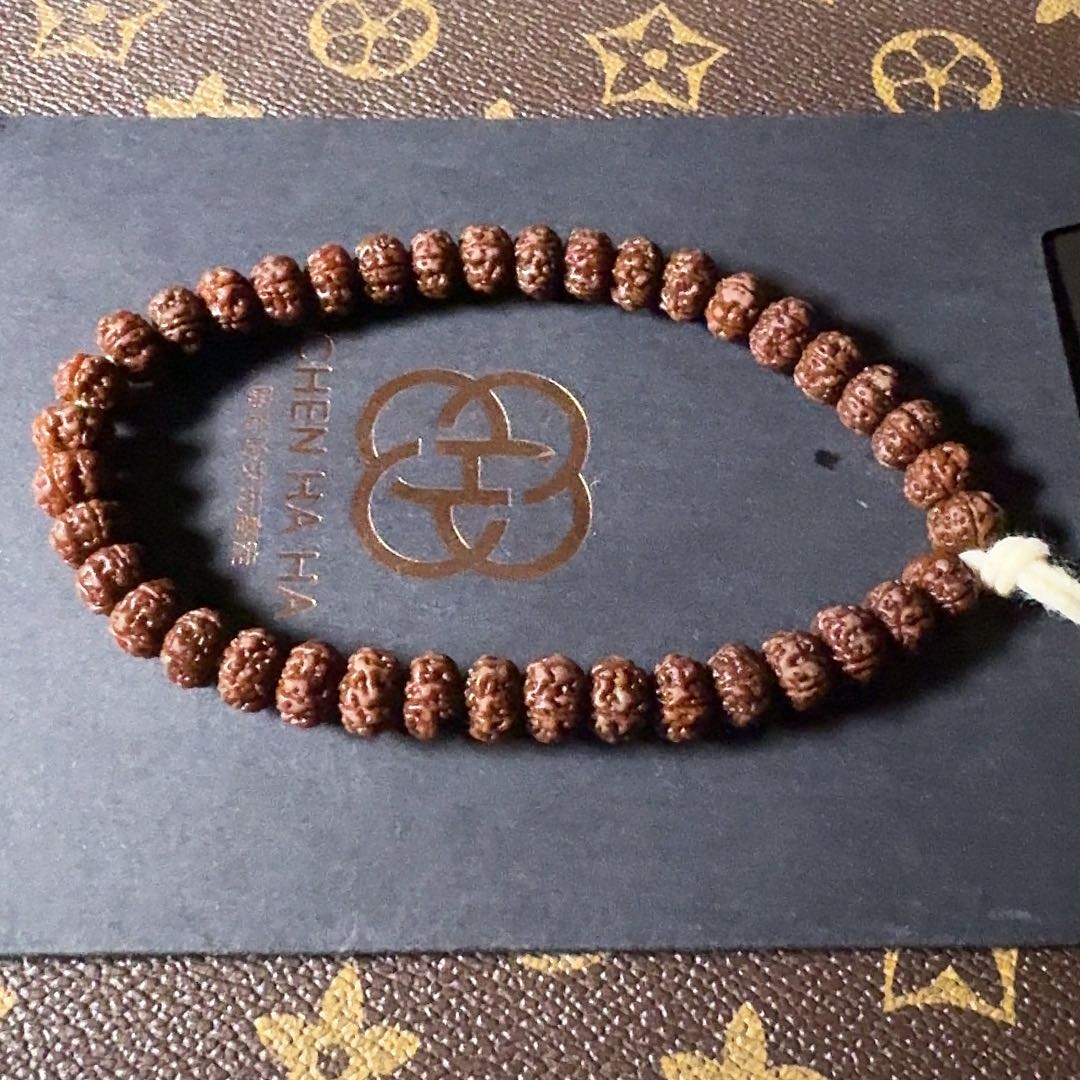 吊坠金刚菩提勿里达老树王手持黄金甲