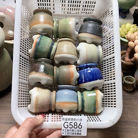 紫砂花盆586微瑕品口径3厘米左右的