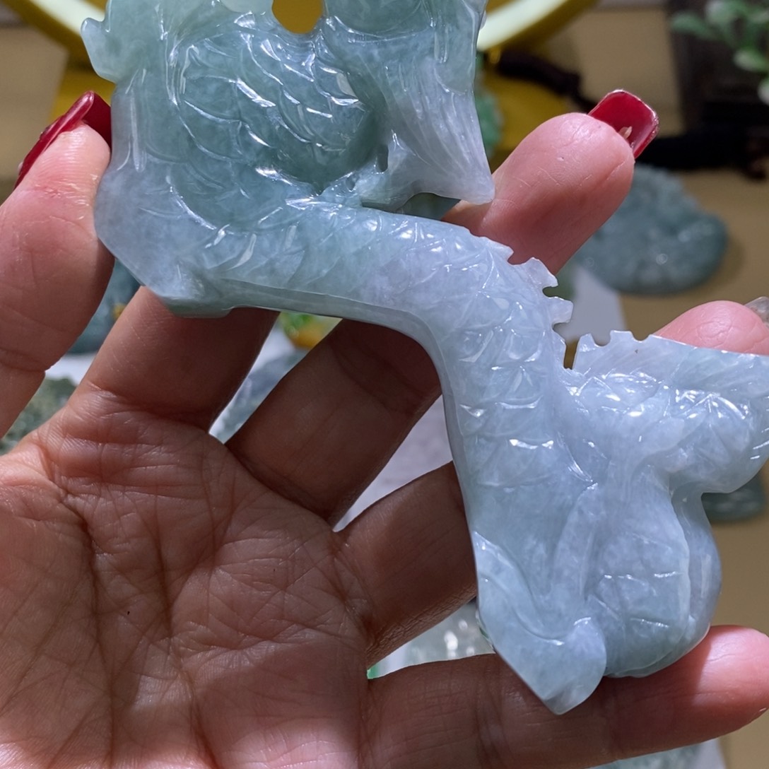 【闪购商品】翡翠颈饰未镶嵌龙牌
