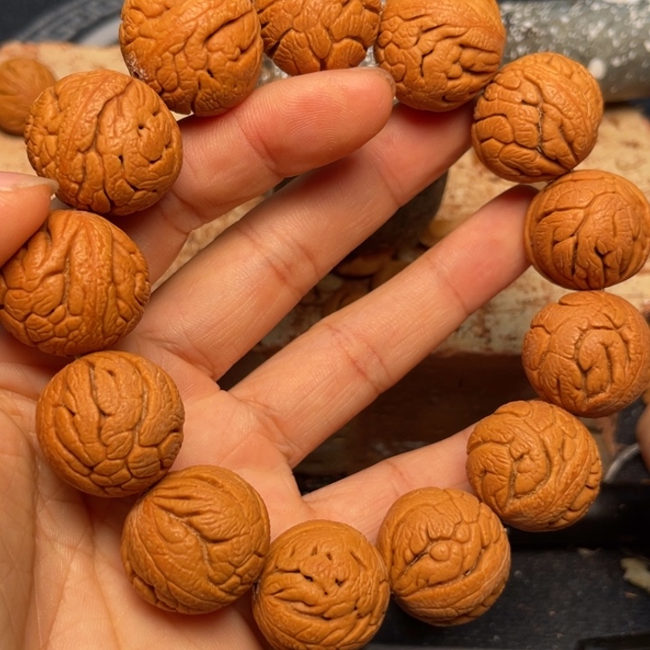 桃核手串龙纹桃核1