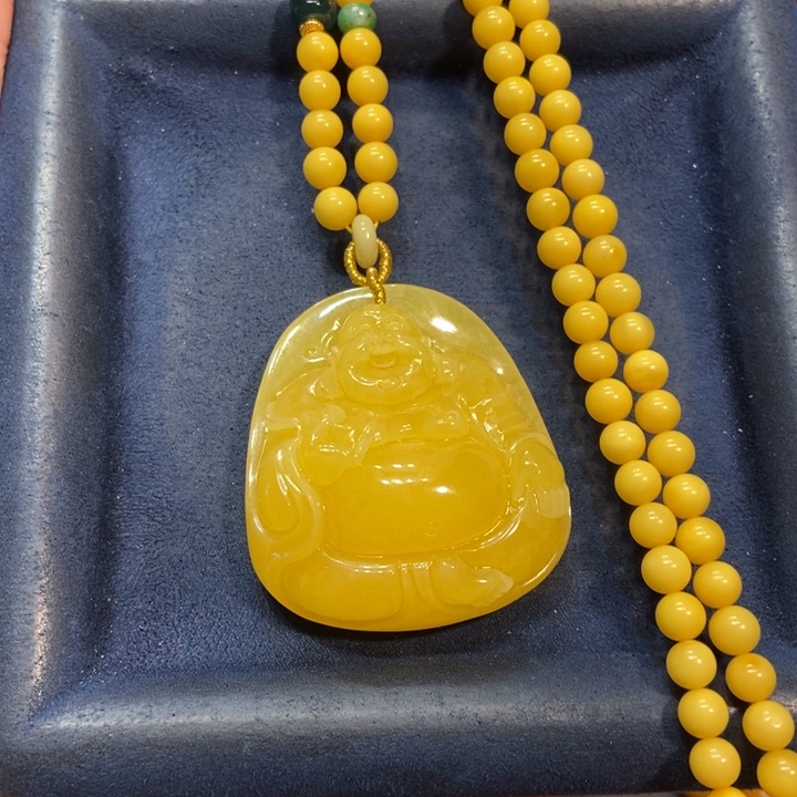 未镶嵌颈饰琥珀蜜蜡