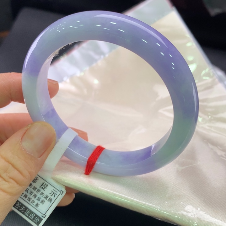 翡翠未镶嵌手镯正圈58