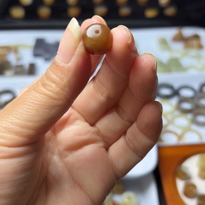 好***段和田玉（糖玉）未镶嵌颈饰