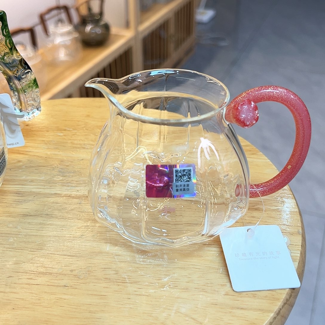 M***舍禾器莲君蜜粉金公道杯