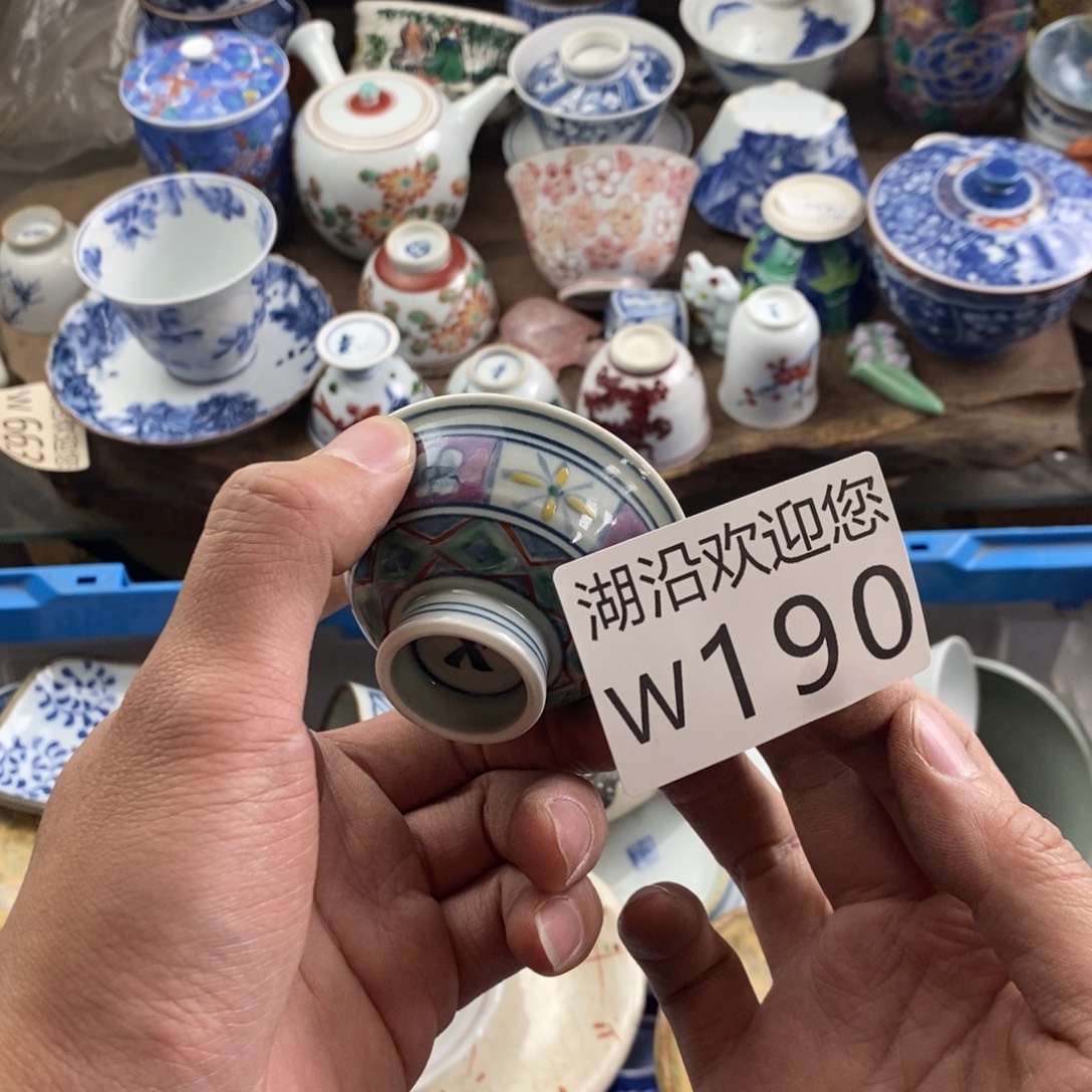 吴***歌瓷器的时候我也是醉