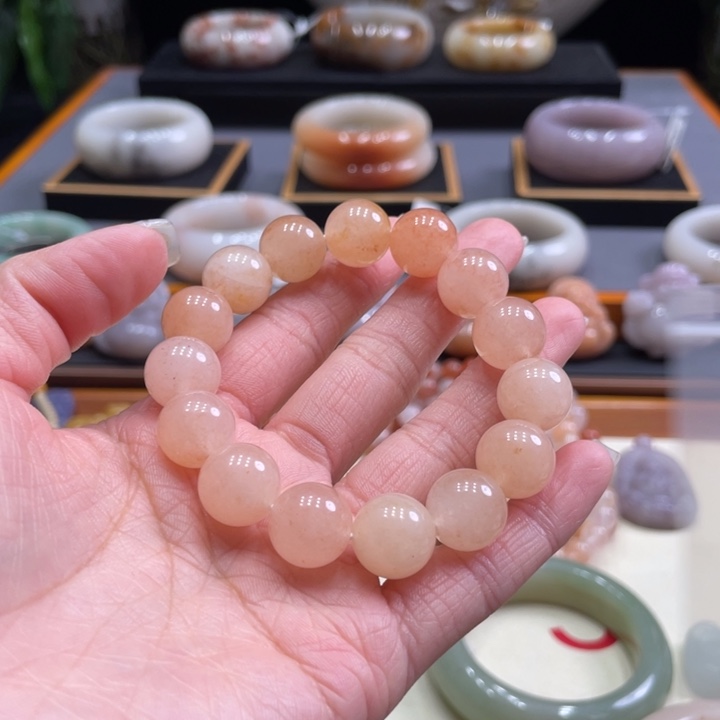 未镶嵌手镯石英质玉流*