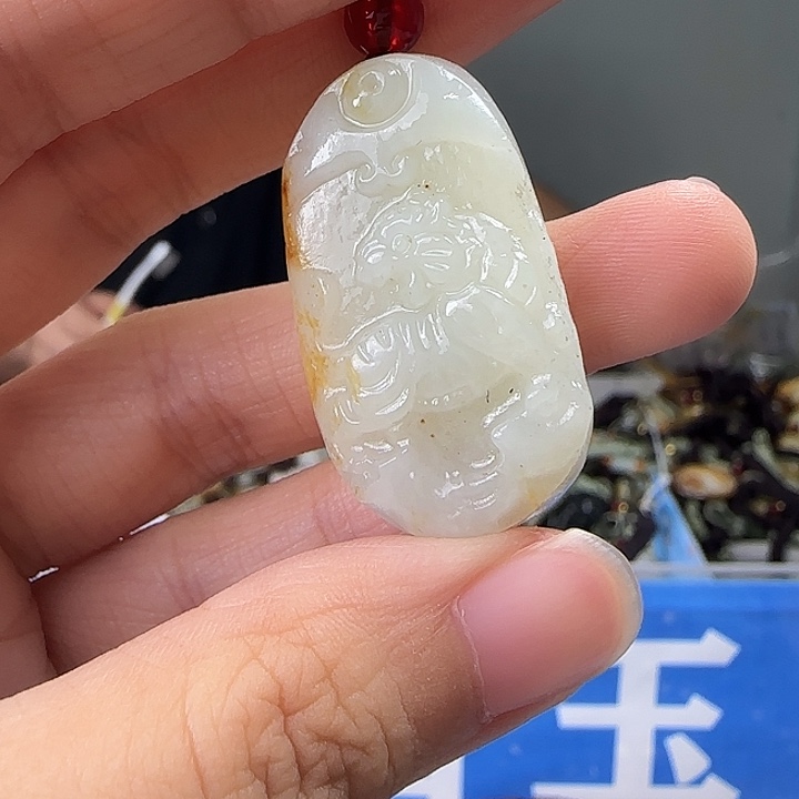 颈饰未镶嵌和田玉
