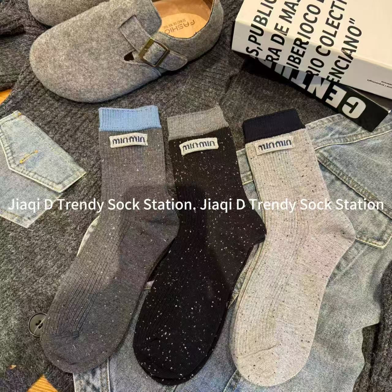 秋冬欧货点点拼色字母女欧货ins风中筒袜女