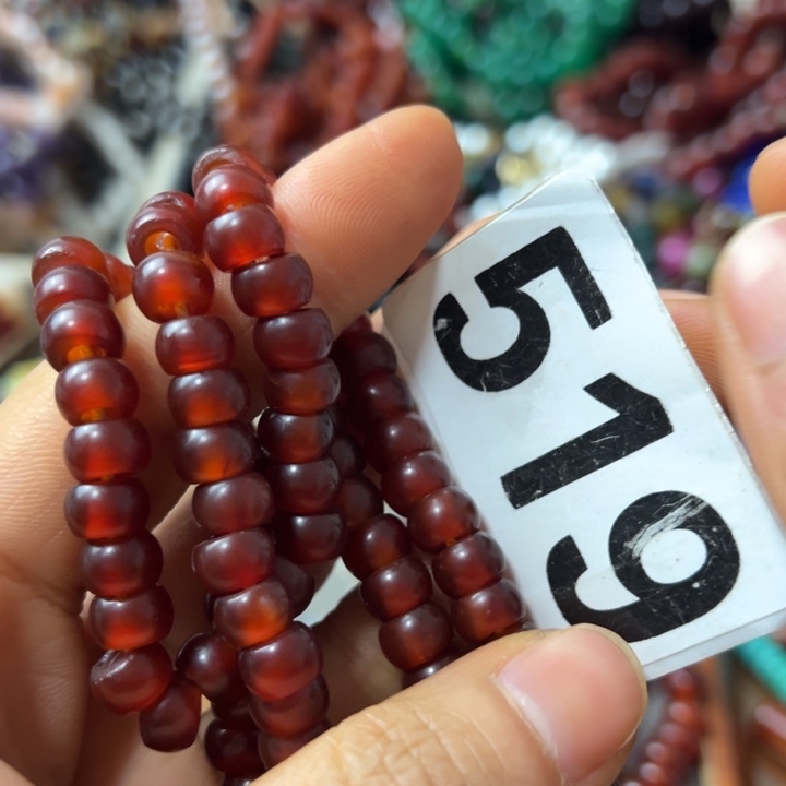 玛瑙/玉髓颈饰未镶嵌八**路