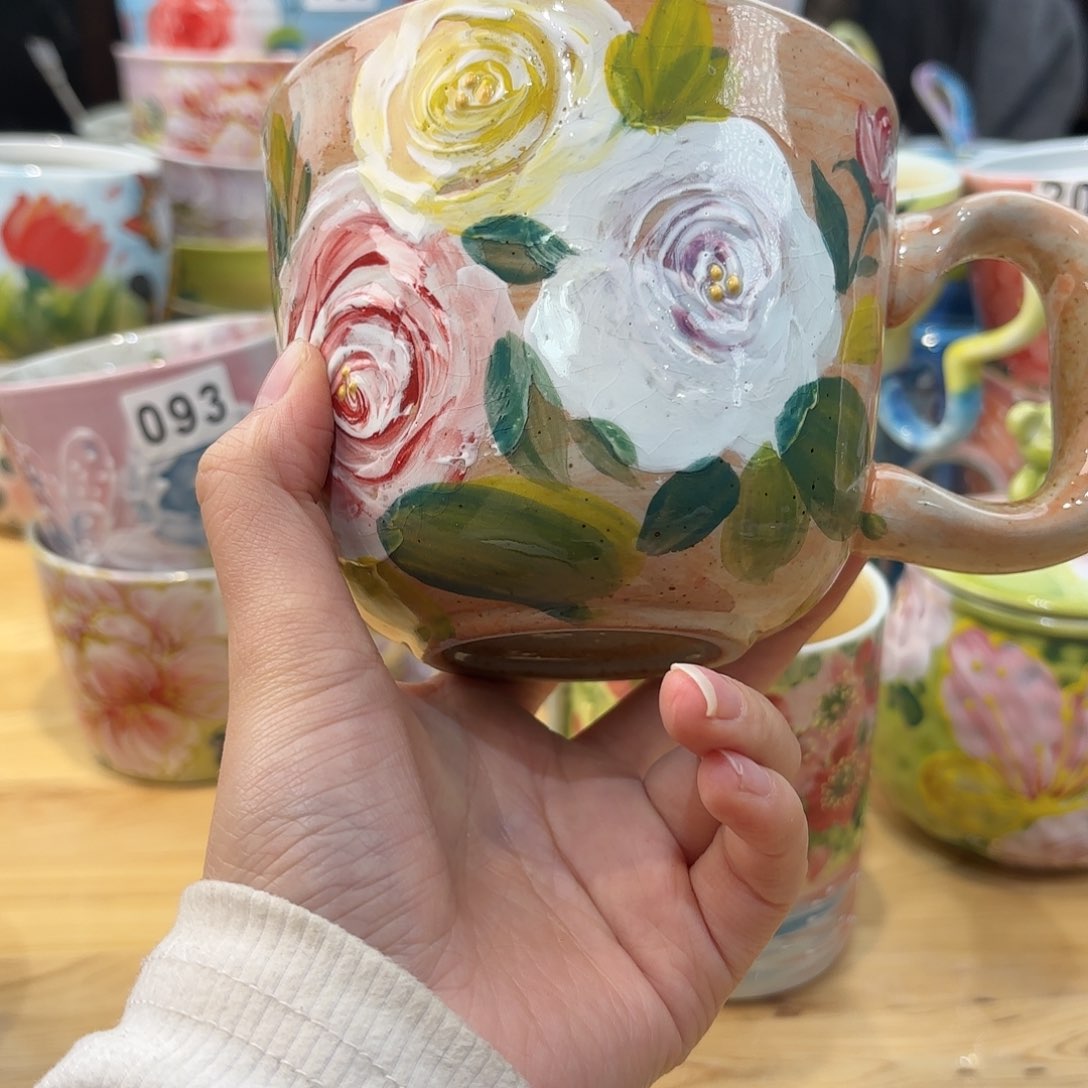 瓷片兔兔盖茨。兔兔