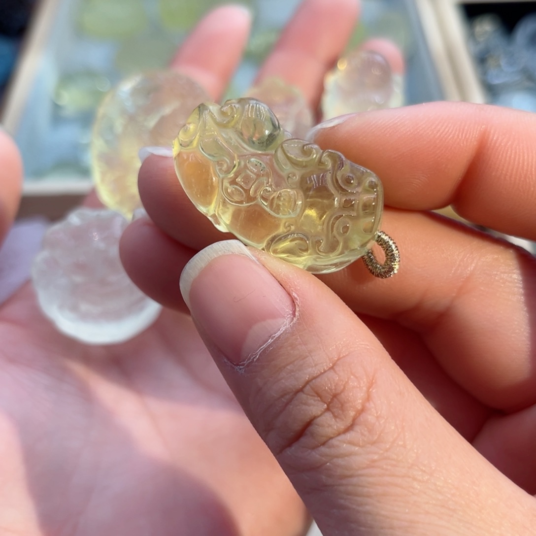 水晶颈饰未镶嵌雅****）黄水貔貅36