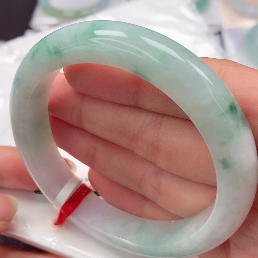 【闪购商品】翡翠手镯未镶嵌天然翡翠手镯