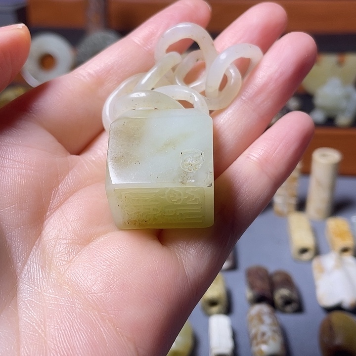 不***鱼和田玉未镶嵌挂件