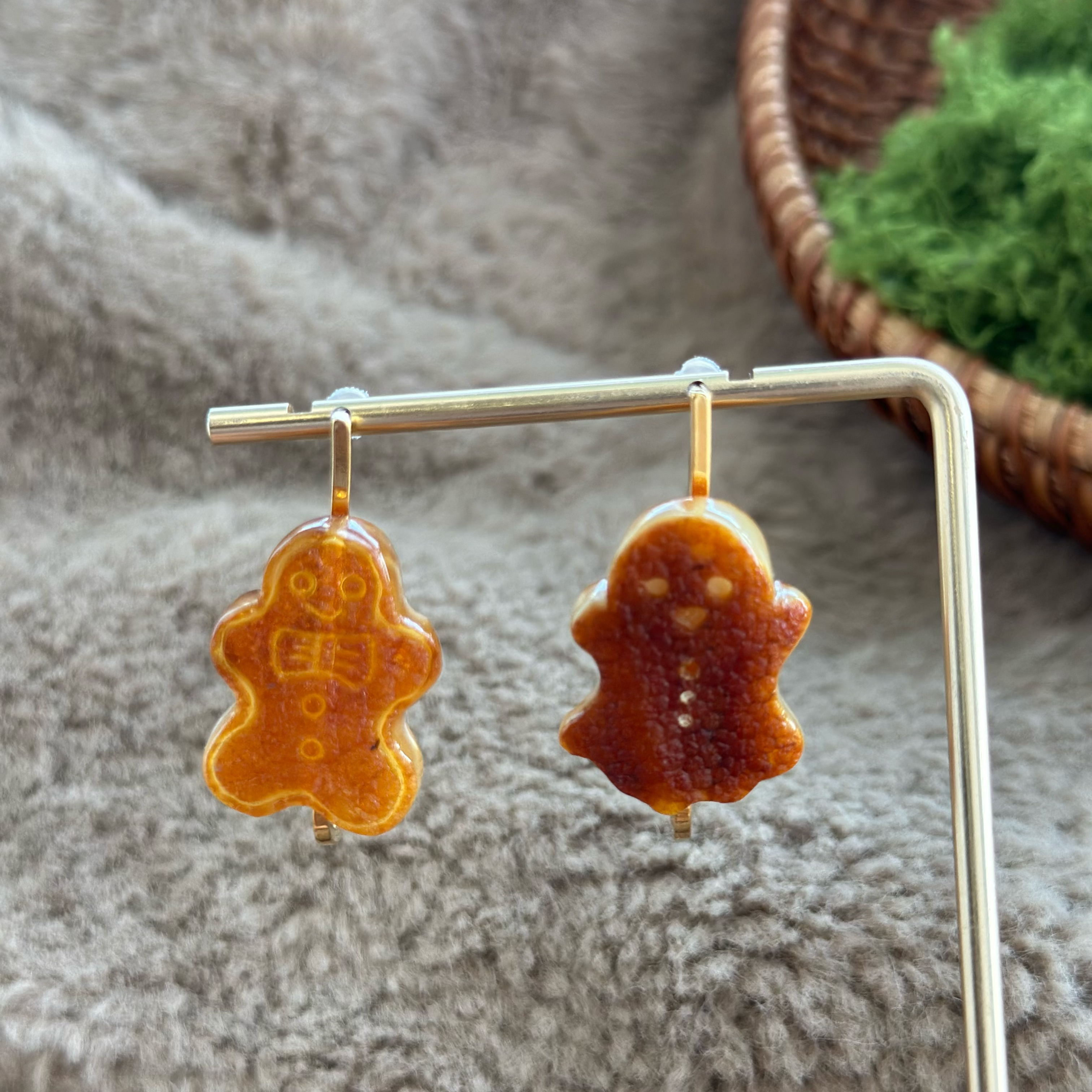 蜜蜡原皮姜饼人小幽灵ab款欧版时尚耳钉