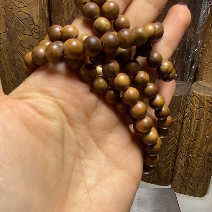幸***生木老山檀香木料0.8/108微瑕