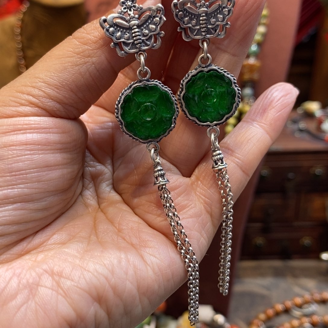 翡翠吊坠(赠链)未镶嵌