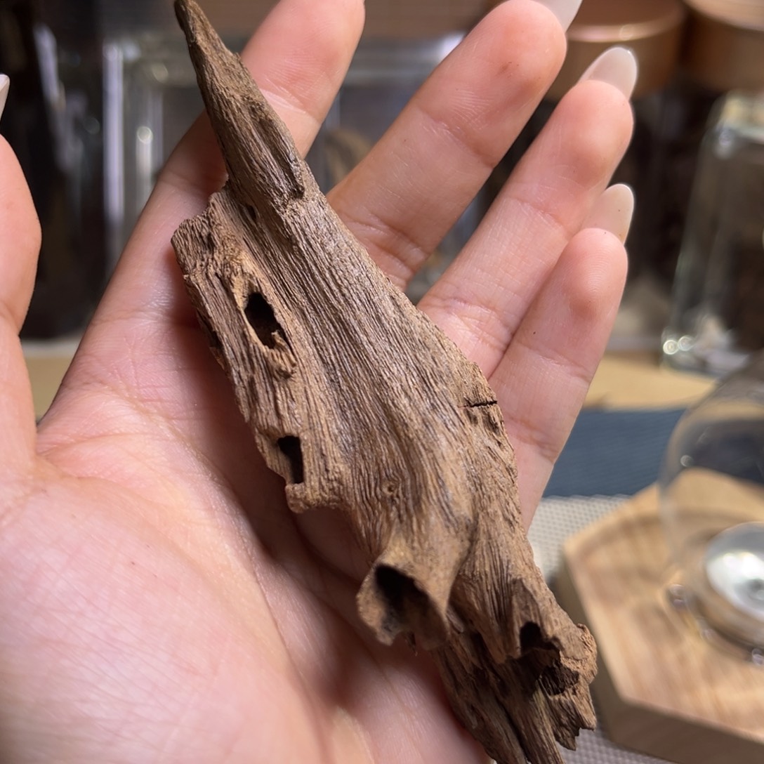 沉香海南树心黄土埋7.5克