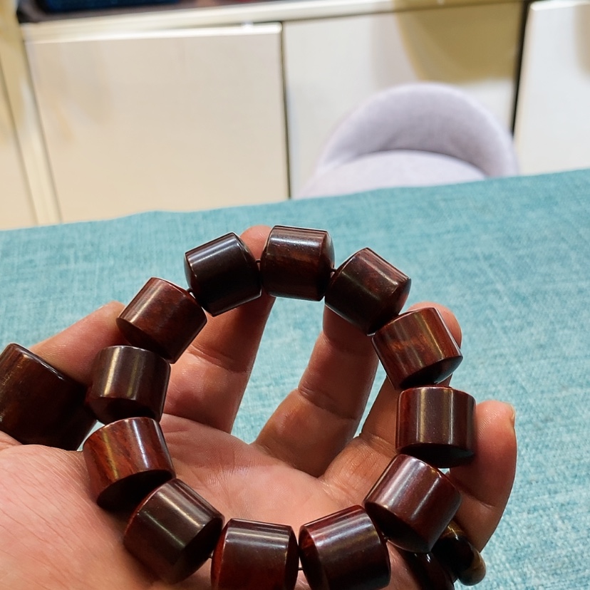 【闪购商品】檀香紫檀（小叶紫檀）