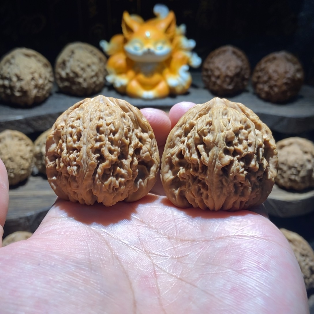 阿***奖把件文玩核桃涿鹿南将石