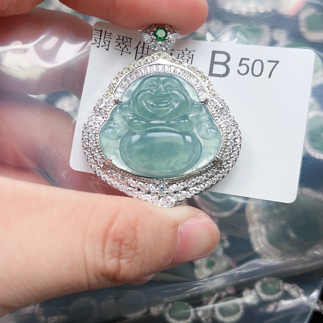 翡翠颈饰未镶嵌翡翠507