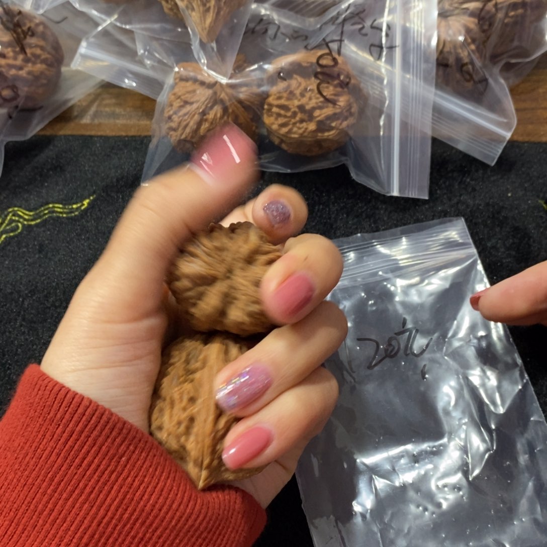 猴头核桃吊坠记****字大蒜头120