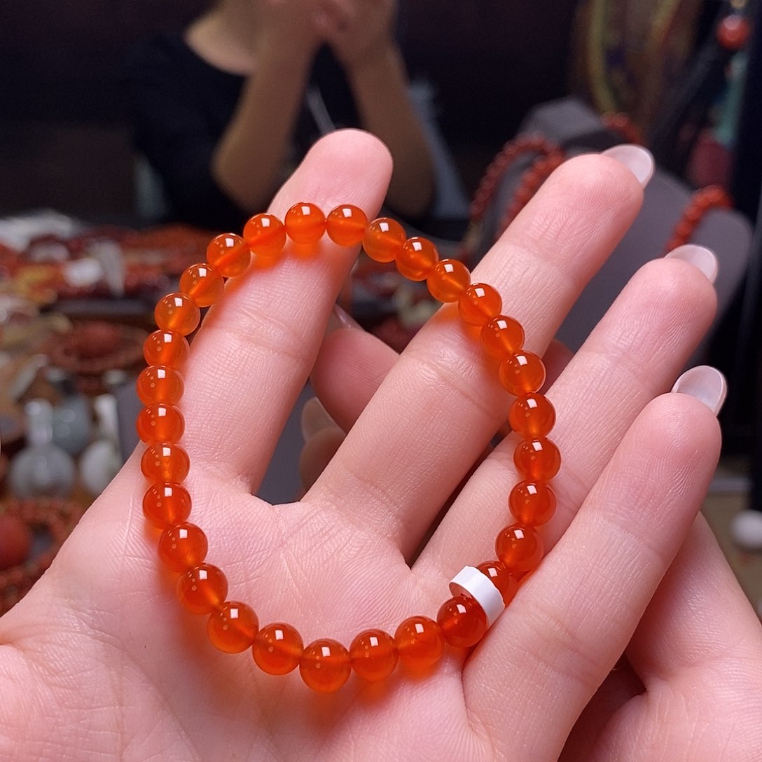 南红玛瑙手串未镶嵌6mm