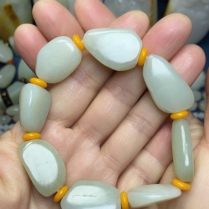 和田玉未镶嵌手链